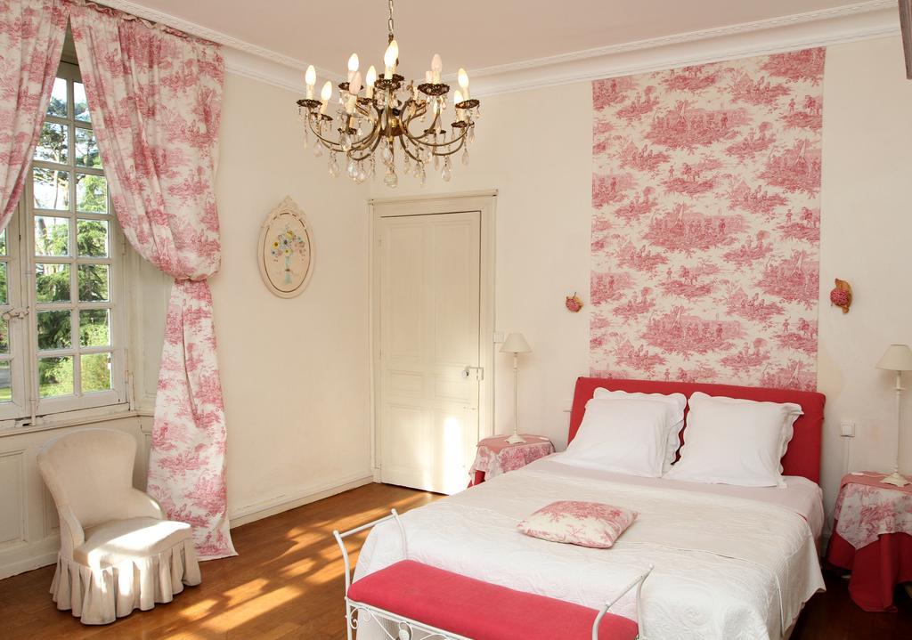 Chambres d'Hôtes Château du Bois de La Noe Bouaye Quarto foto
